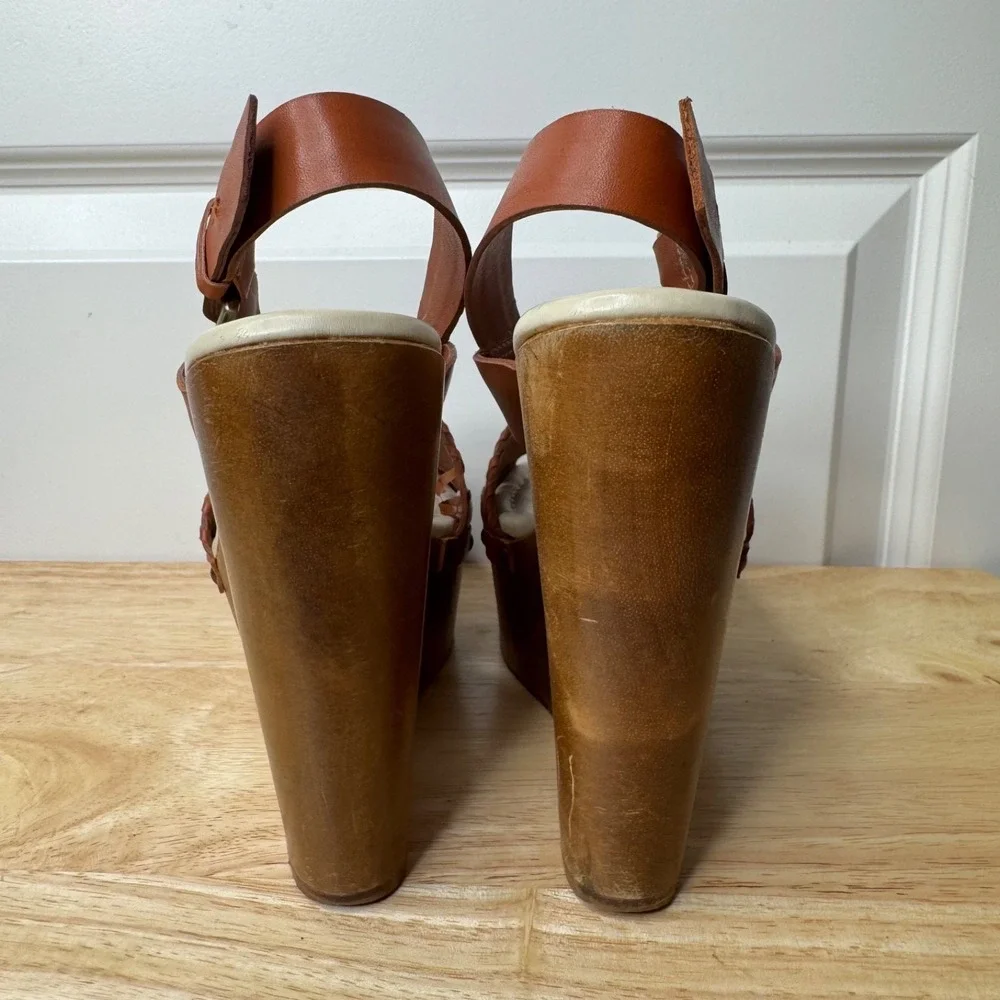 Madison Harding Wooden Platform Sandals Embroidered Heels Women's Size 7